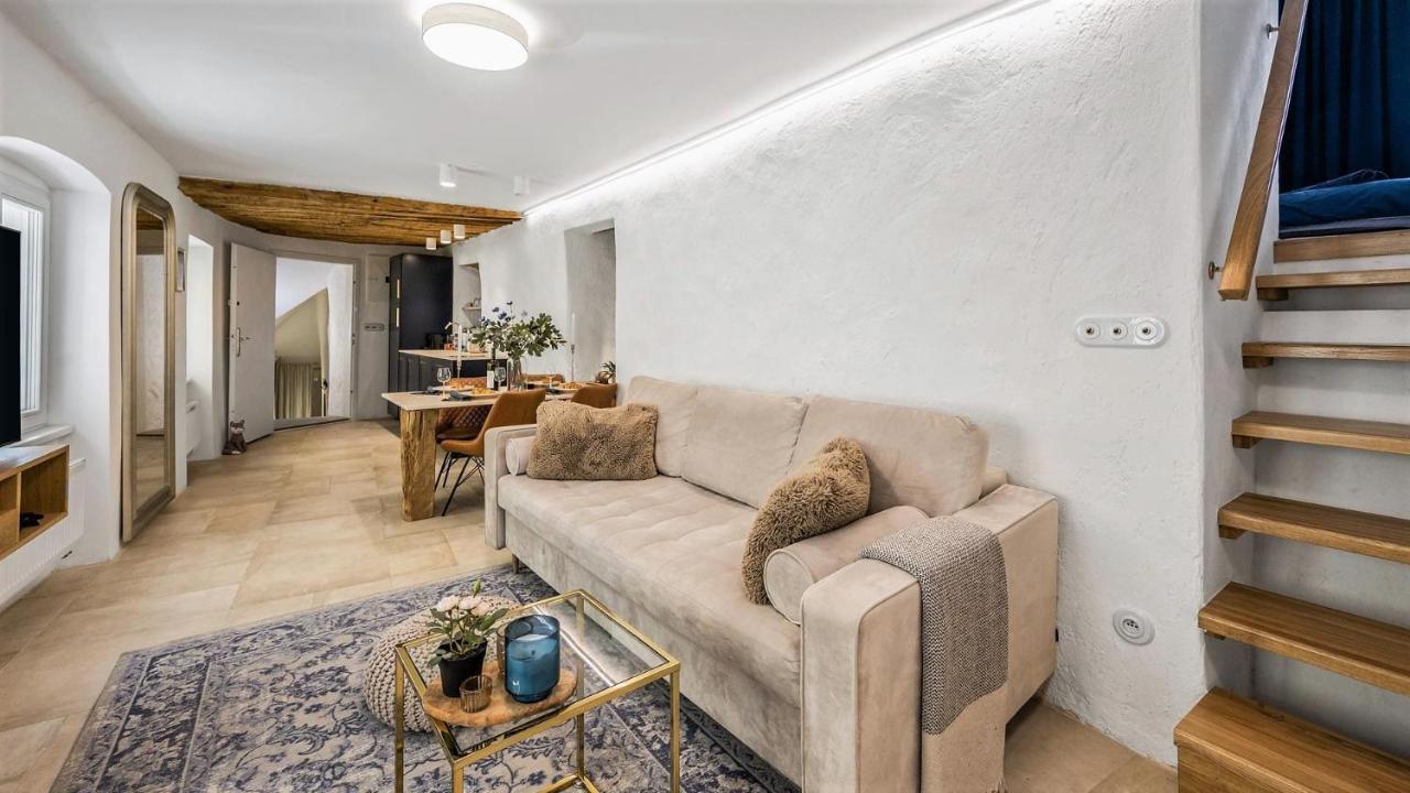 New Design & High Standard Apt From 16Th Century In Old Town-Free Parking Bratislava Luaran gambar